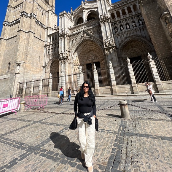 Meet your Posher, Gladys - Picture 7 of 10